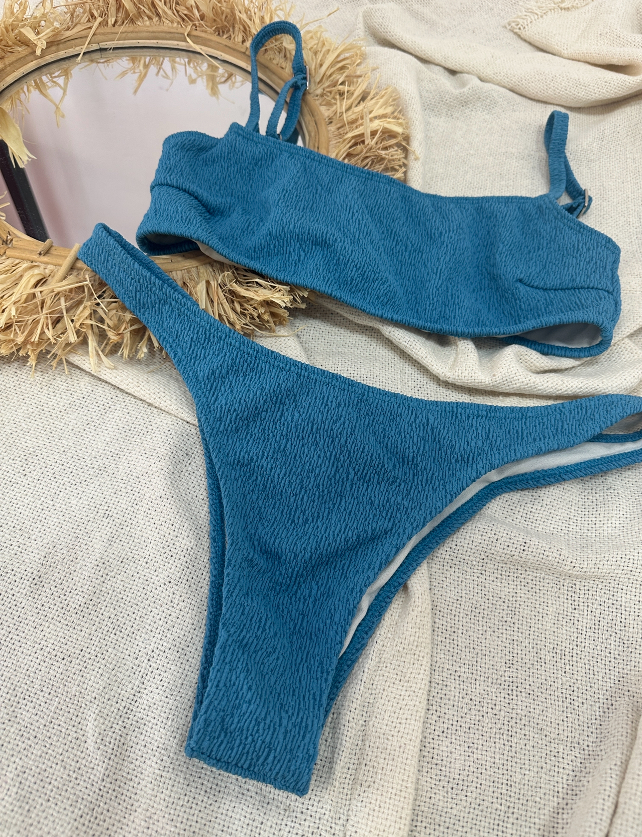 BIKINI CLAVEL